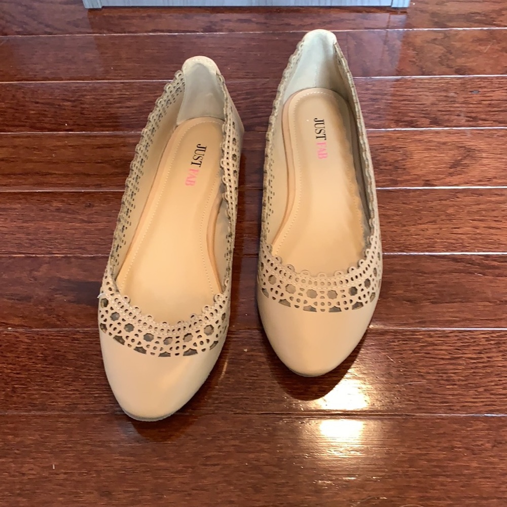 Size 7 Just Fab Flats - Picture 3 of 4